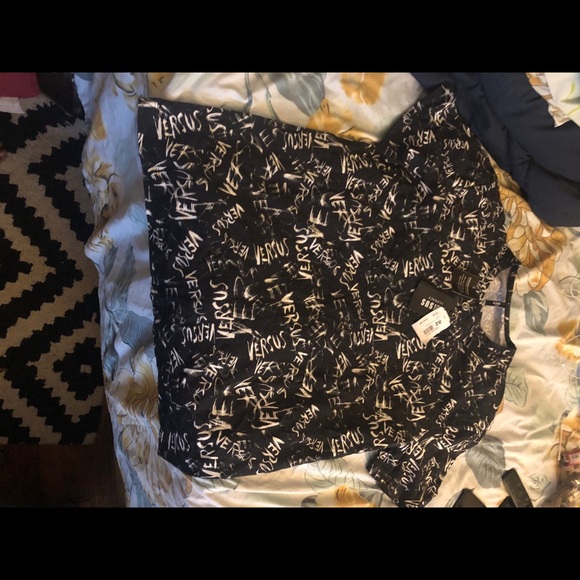 Men’s Versace shirt size xl fits small brand NWT - Picture 5 of 5